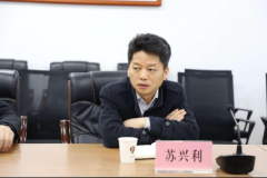 报告请示了我AI+教育”融合立异的实践径取阶段